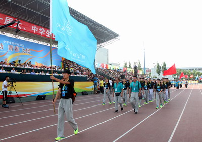 古天乐太阳集团网址独立学院代表队入场